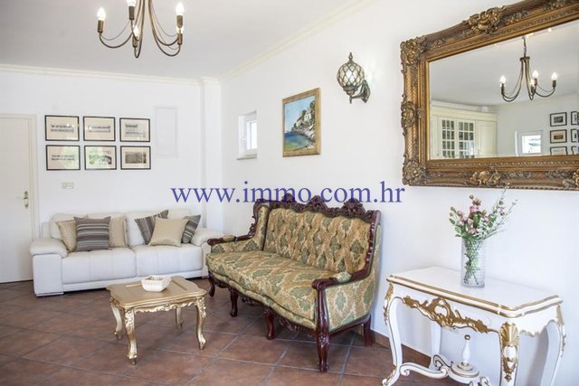 Villa in Trogir, Split-Dalmatia County, Croatia 5 - 10725564