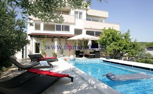 Villa in Trogir, Gespanschaft Split-Dalmatien, Kroatien 1