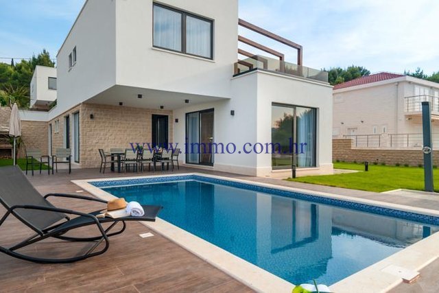 Villa in Trogir, Split-Dalmatia County, Croatia 3 - 10726145