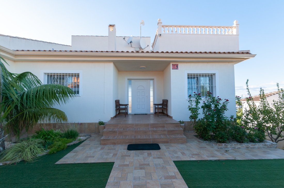 Villa a Torrevieja, Comunità Valenzana, Spagna 1 - 10727352