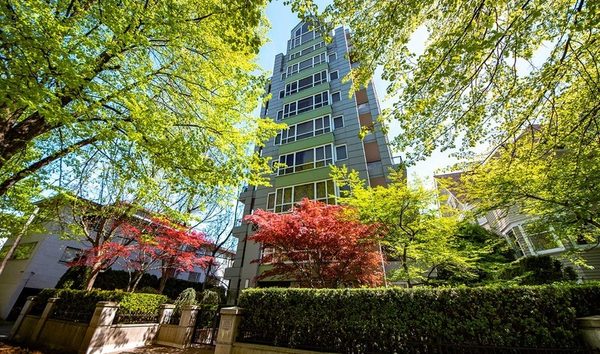 2-2838 Birch Street (10726742)