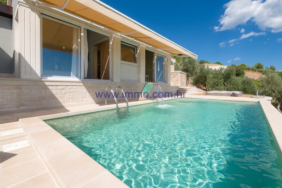 Villa in Dol, Split-Dalmatia County, Croatia 3 - 10728085