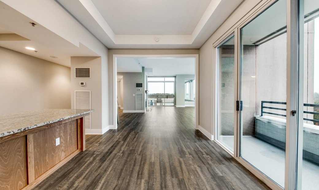 Penthouse Living In Bellevue