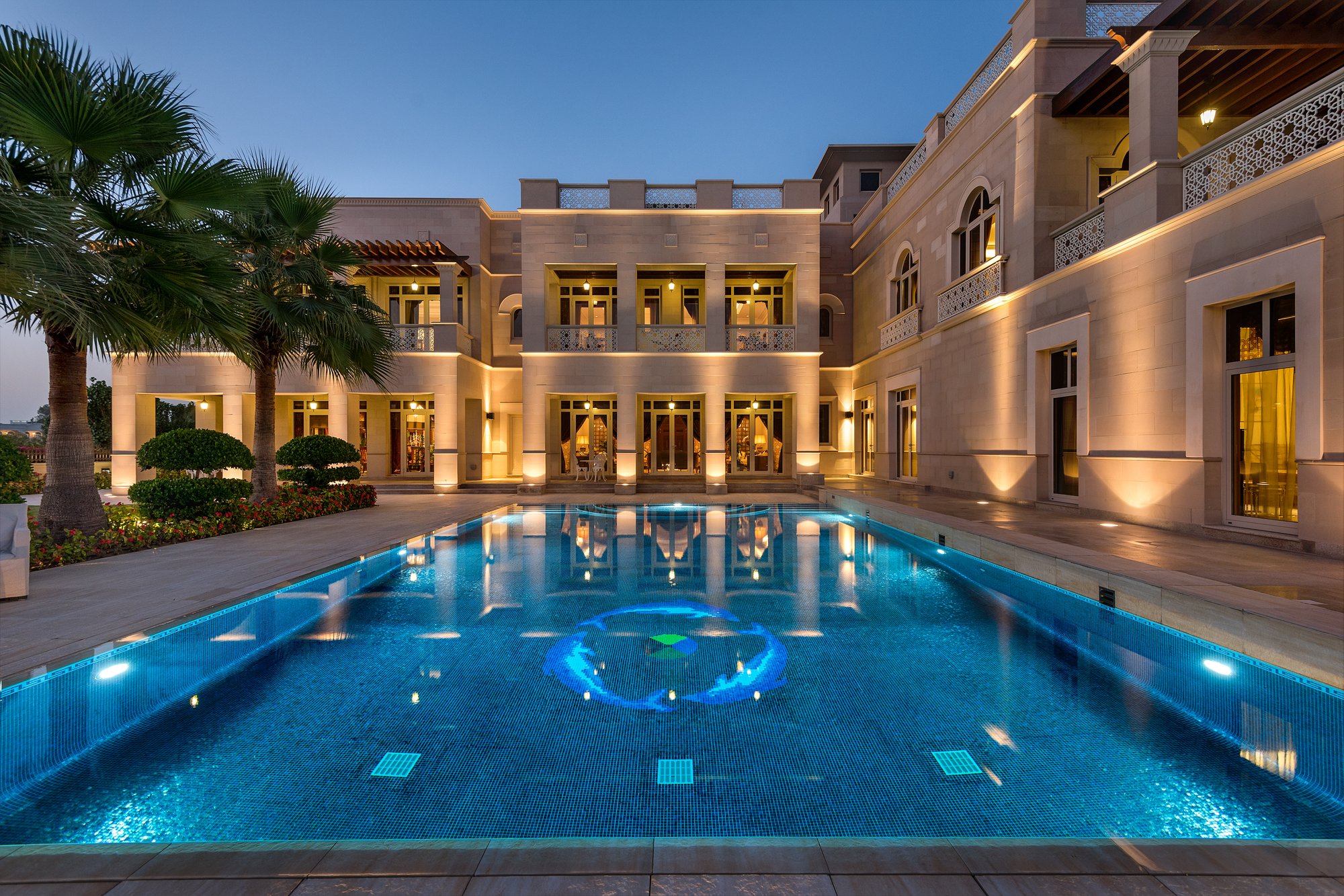 arabesque-luxury-golf-mansion-emirates-hills-in-dubai-united-arab