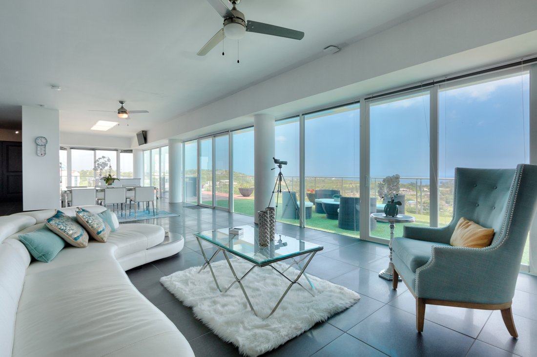 Casa De Lujo Autosostenible En Porta En Quebradillas, Quebradillas