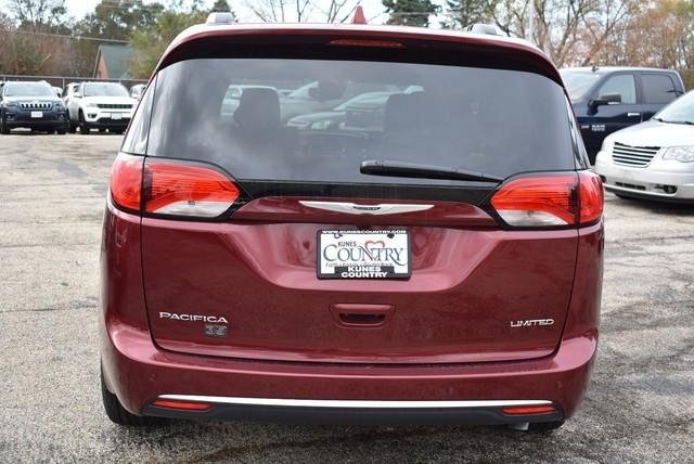 2020 Chrysler Pacifica in Woodstock, Illinois, United States 4 - 10684247