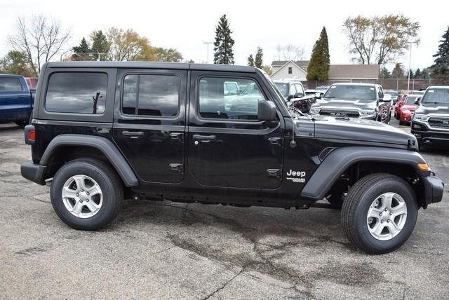 2020 Jeep Wrangler Unlimited in Woodstock, Illinois, United States 2 - 10726284