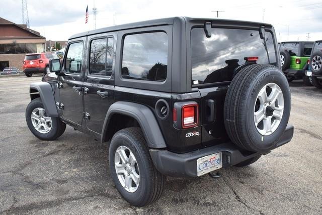 2020 Jeep Wrangler Unlimited in Woodstock, Illinois, United States 5 - 10726284