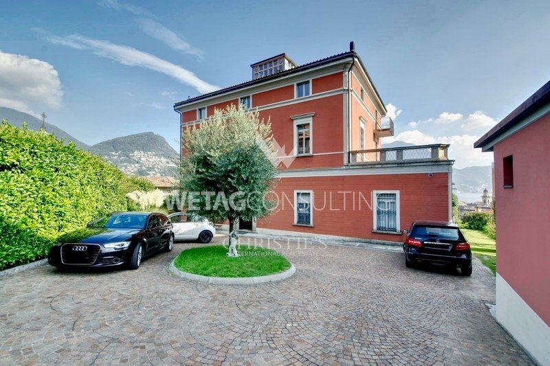 Elegant, historic villa in Lugano overlooking Lake Lugano in Lugano