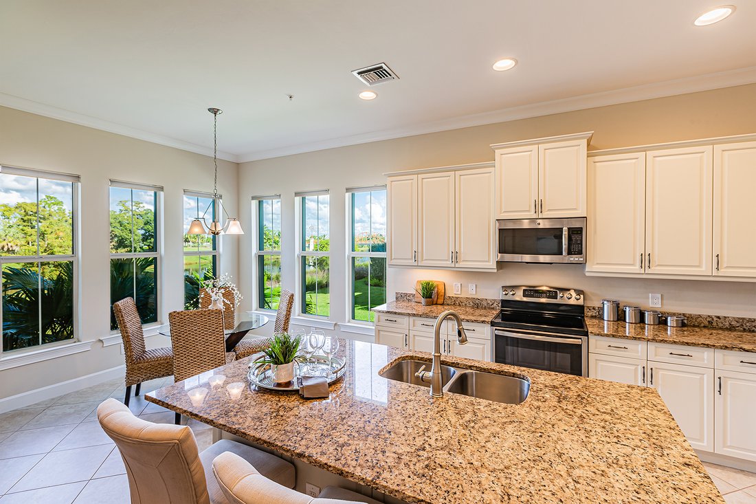 Condo in Naples, Florida, United States 3 - 10086245