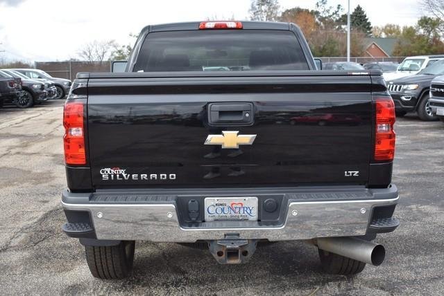 2015 Chevrolet Silverado 2500HD in Woodstock, Illinois, United States 4 - 10704464
