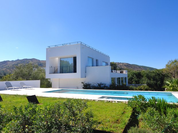 Areti In Corfu Greece Zum Verkauf 10735059