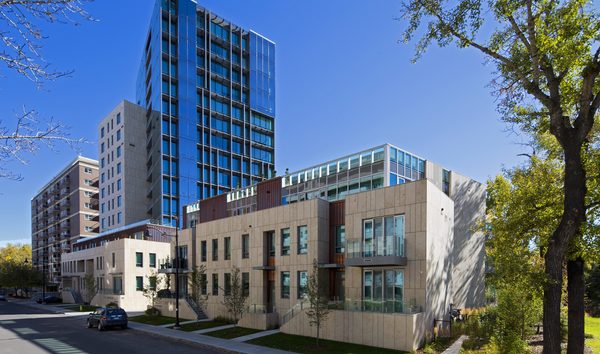 Luxury Living At The River (10735856)