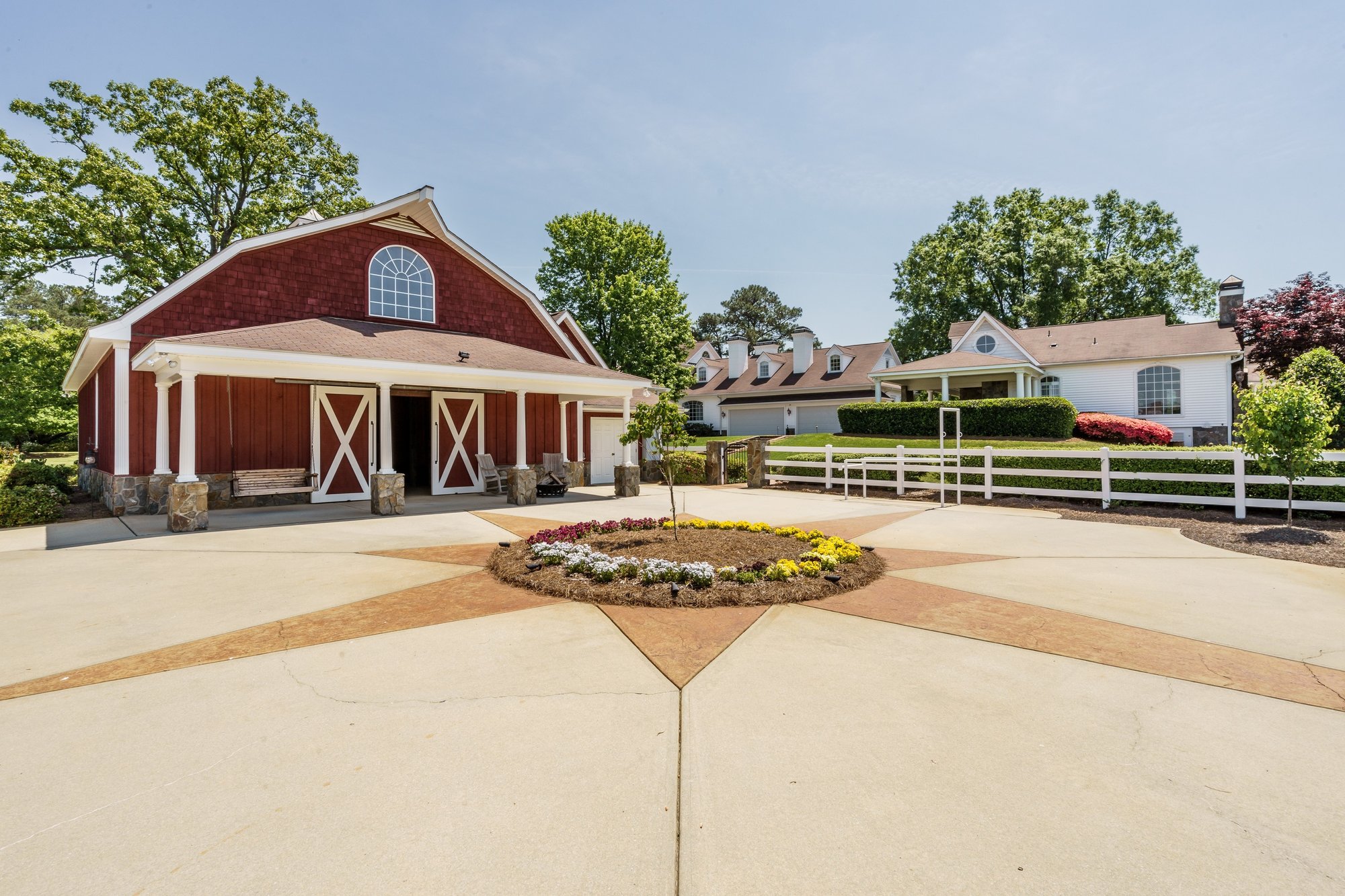 The Magnolia. A Grand Southern Estate In Garner, North Carolina, United