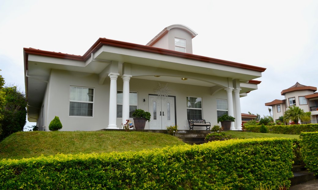 Majestuosa Casa De Una Planta En Costa Rica En San Isidro, Heredia ...