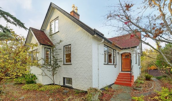 732 Victoria Ave (10738853)