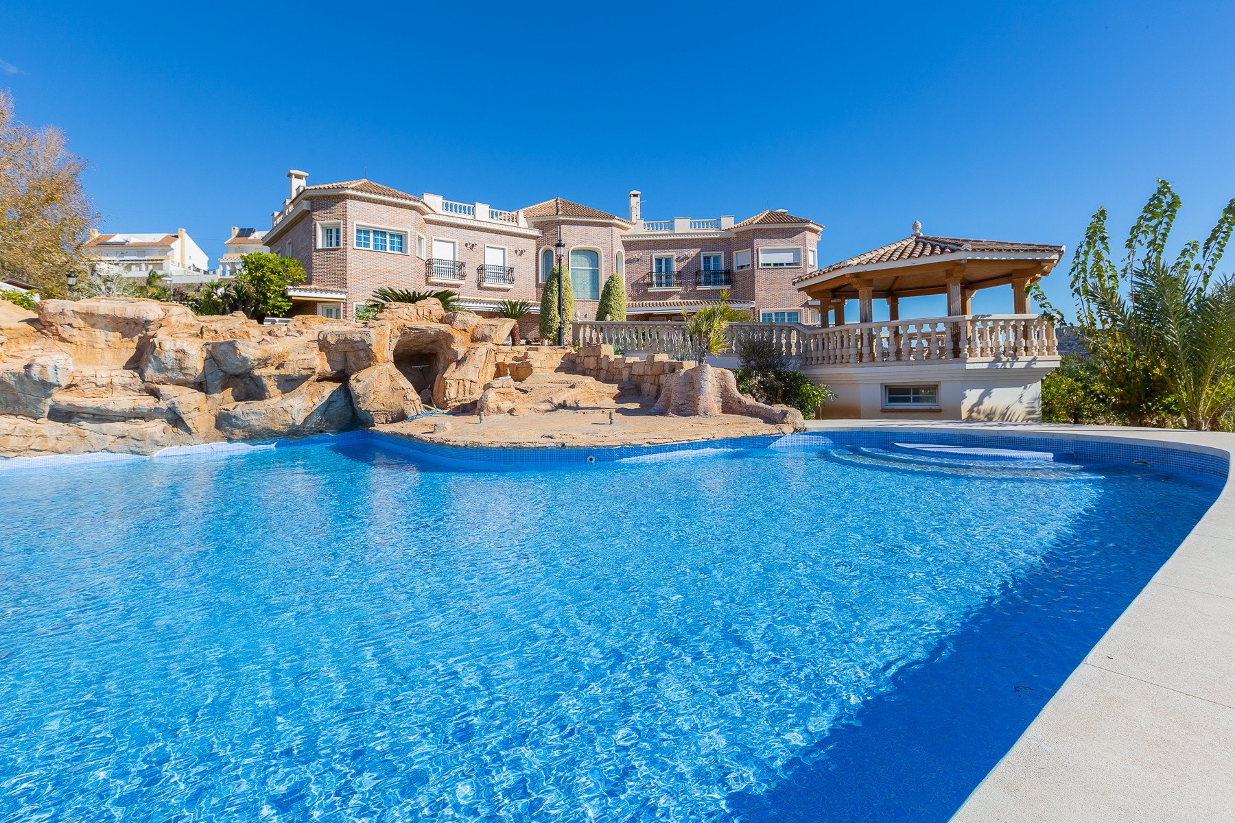 Malaga House In Malaga, Spain For Sale (10554700)