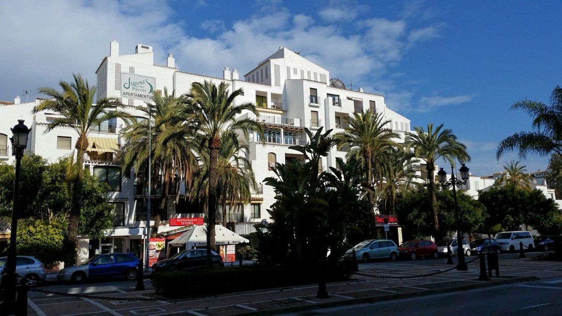 Apartment in Marbella, Andalusia, Spain 1 - 10596096