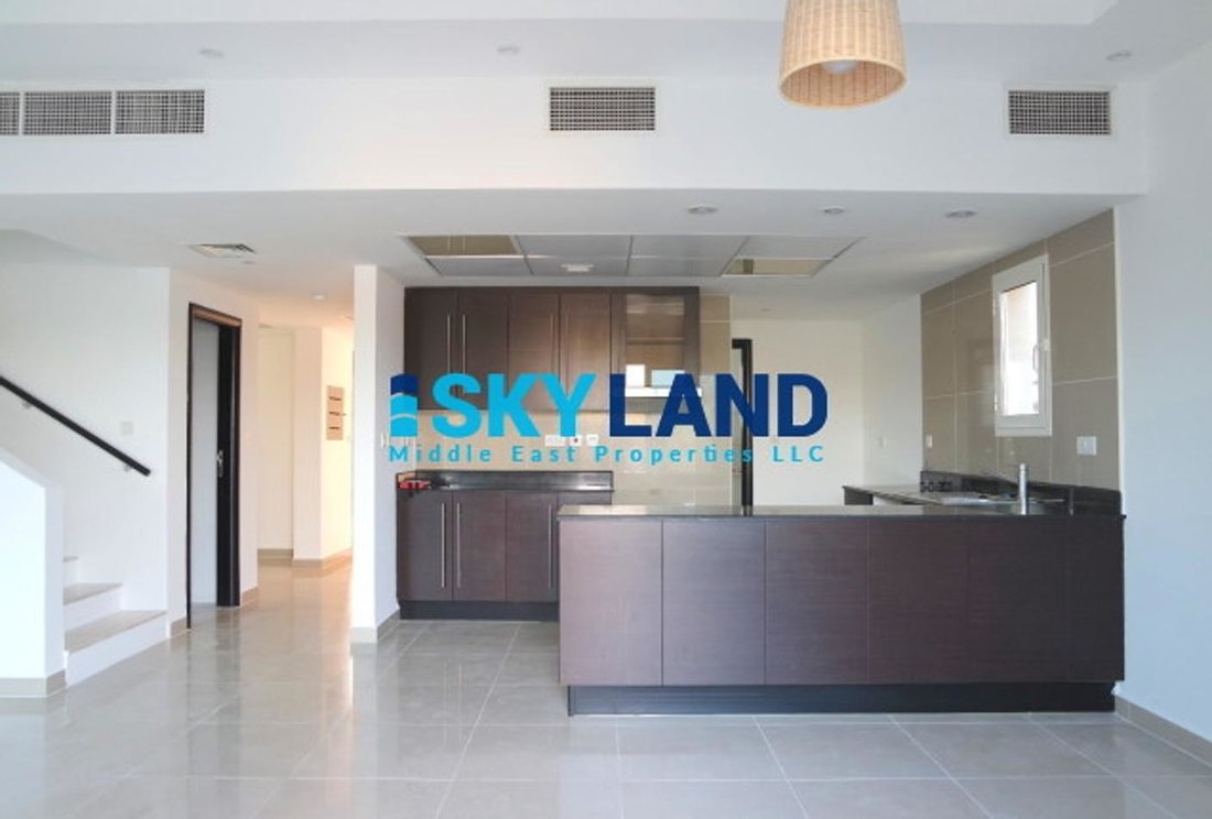 Villa / House For Sell In Al Reef In Abu Dhabi, Abu Dhabi, United Arab