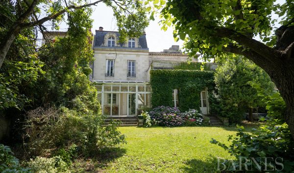 Bordeaux Real Estate For Sale