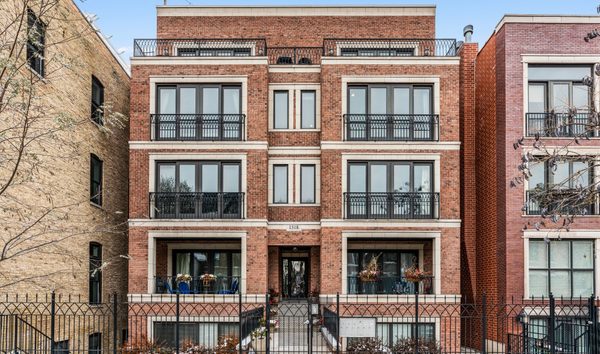 Massive And Bright Duplex Up (10746095)