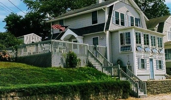 230 Giants Neck Road, East Lyme, CT 06357 MLS#:170252354 (10746811)
