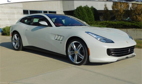 2018 Ferrari GTC4Lusso V12 (10507892)