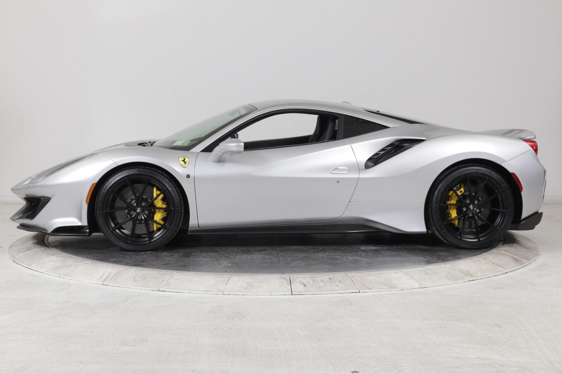 Ferrari 488 Pista 488 Pista