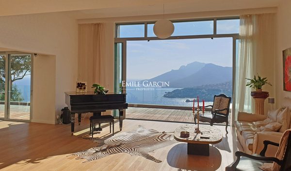 House with sublime views in Theoule-sur-Mer (10756038)