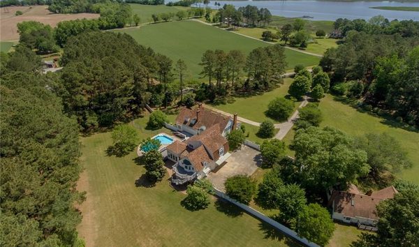 SingleFamily for sale in Suffolk (10756737)