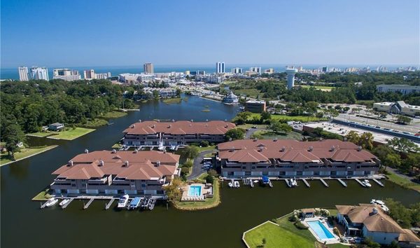 Condo for sale in Virginia Beach (10756949)