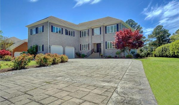 SingleFamily for sale in Suffolk (10756790)