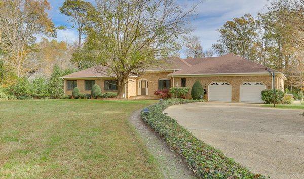 SingleFamily for sale in Suffolk (10756736)