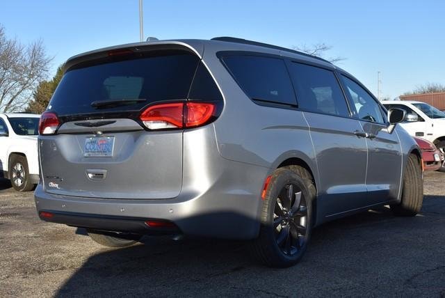 2020 Chrysler Pacifica in Woodstock, Illinois, United States 2 - 10751959