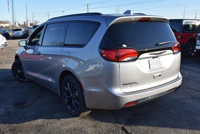 2020 Chrysler Pacifica in Woodstock, Illinois, United States 4 - 10751959