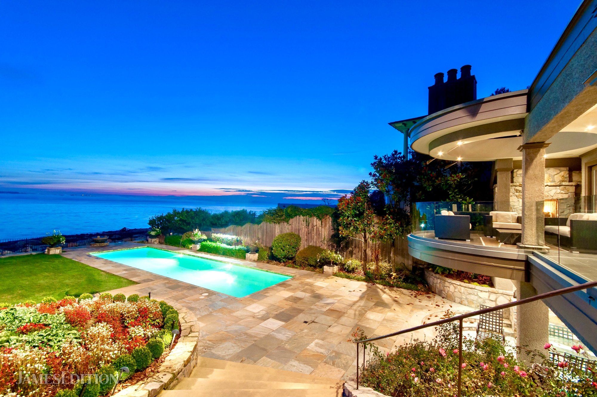 World Class Waterfront Estate With In West Vancouver, British Columbia