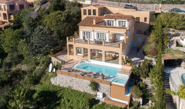 Sale - House Théoule-sur-Mer (10761303)