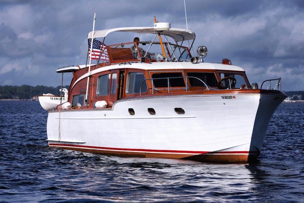 Chris-Craft Flybridge Motor Yacht In United States For Sale (10163010)