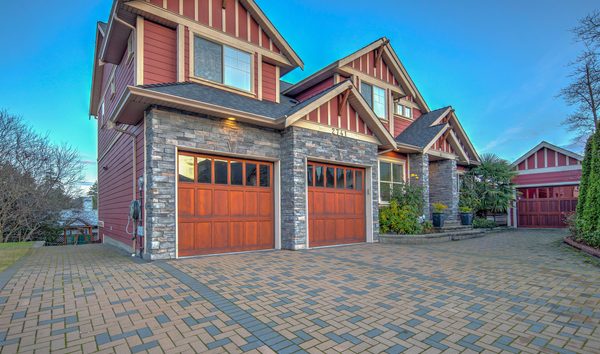 Fully Loaded Custom Home (10764977)