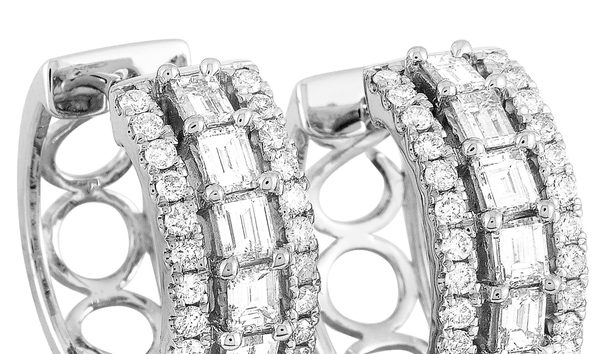 LB Exclusive LB Exclusive 18K White Gold Diamond Huggie Earrings (10768374)