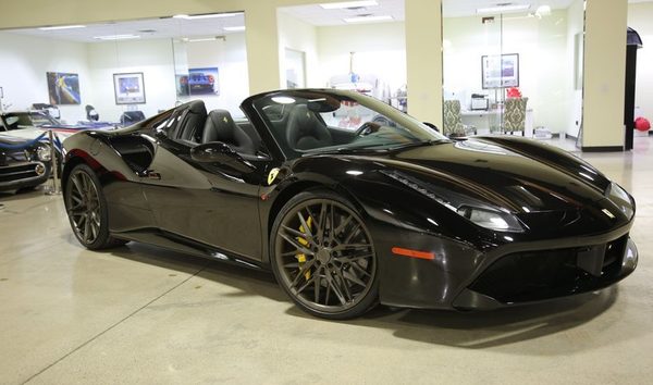 2017 Ferrari 488 Spider Convertible (10426570)