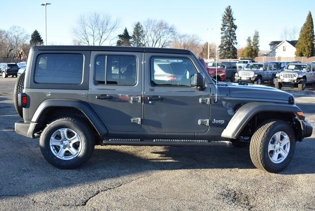 2020 Jeep Wrangler Unlimited in Woodstock, Illinois, United States 2 - 10751947