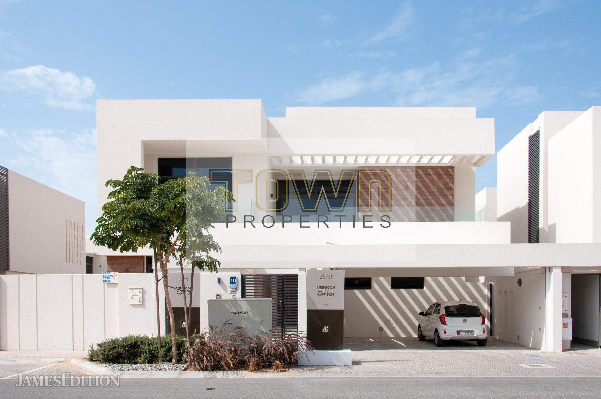 Villa / House For Sell In Yas In Abu Dhabi, Abu Dhabi, United Arab