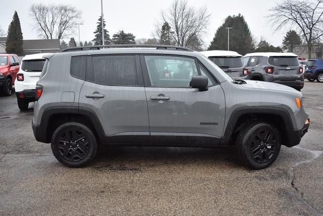 2020 Jeep Renegade in Woodstock, Illinois, United States 2 - 10761134