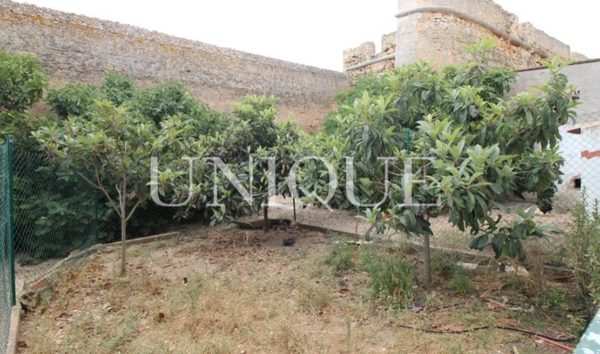 Townhouse in Lagos old town (10775664)