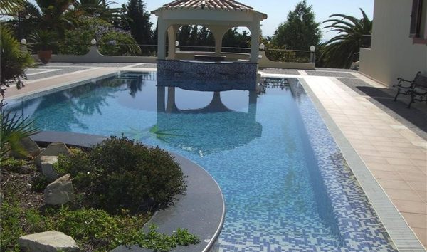 Elegant villa with 6 en-suite Bedrooms (10776081)