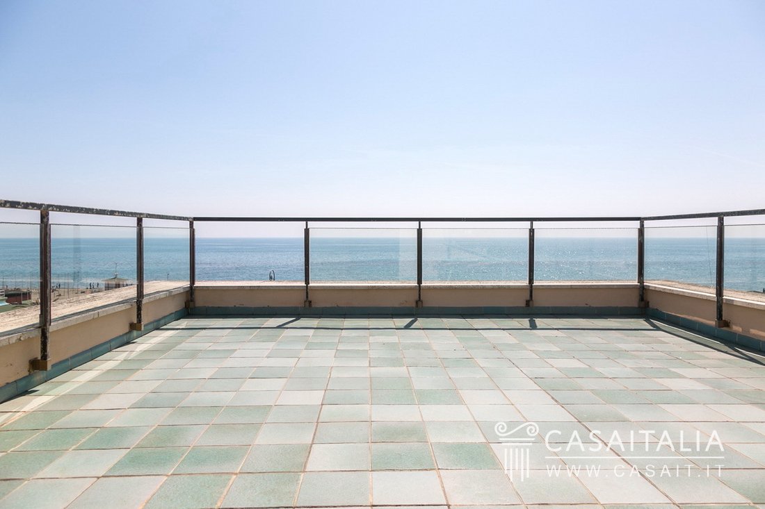 Luxury Villa For Sale On The Promenade In Ostia Lido In Ostia, Lazio