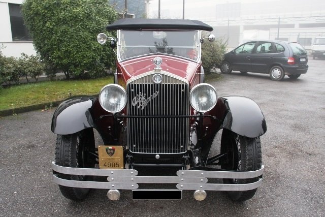 Cabriolet in Roncadelle, Lombardy, Italy 2 - 10779746