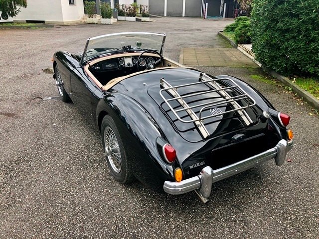 Cabriolet in Roncadelle, Lombardy, Italy 3 - 10779645