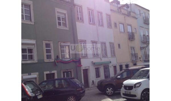 Building with local accommodation license, Pantheon area (10779577)